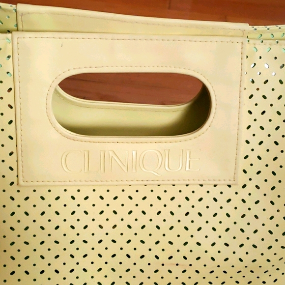 Clinique Boho Beach Bag in Yellow and Green - Picture 2 of 3